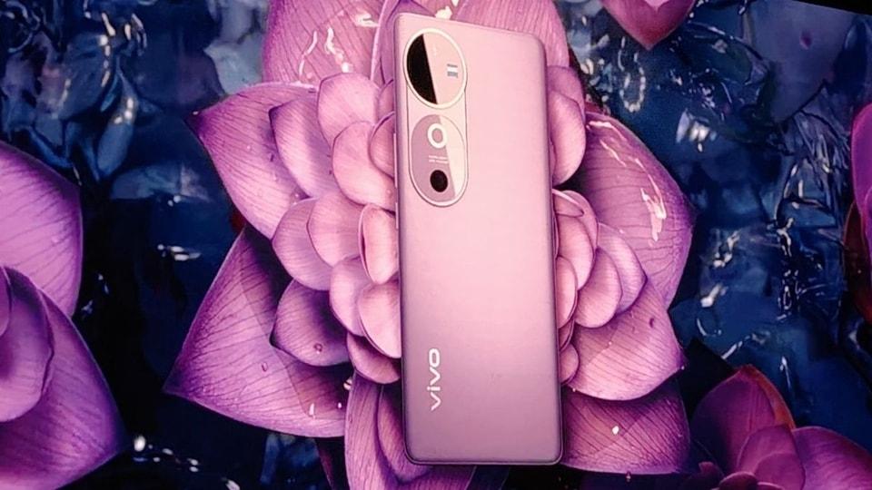 vivo-v40-pro-breaking-news-in-smartphone-launches